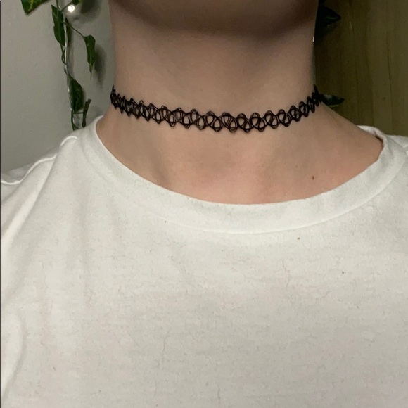 Chokers - Picture 2 of 10
